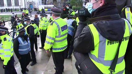 Police arrest anti-lockdown protesters