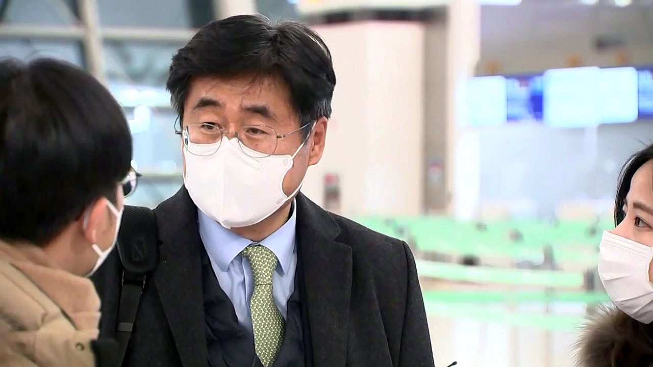 선박억류 논의 대표단 출국..."문제 해결 전반적 협의" / YTN