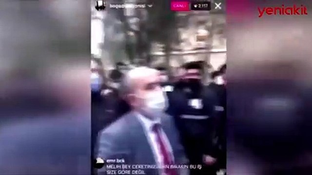 Öğrencilerin arasına giren Boğaziçi Üniversitesi Rektörü Melih Bulu'ya büyük saygısızlık