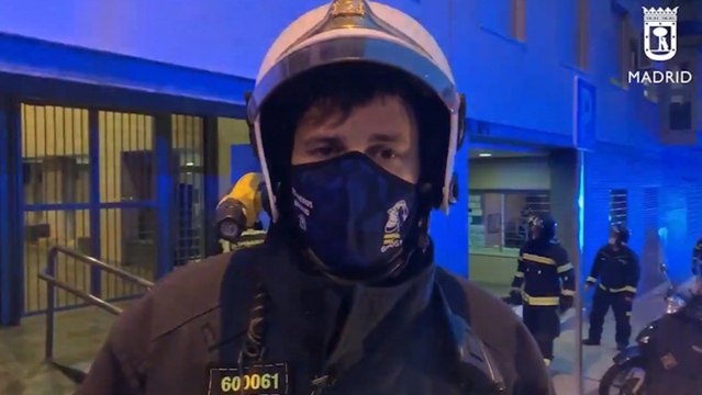 Bomberos Madrid explican actuación en un incendio en una vivienda de Villaverde