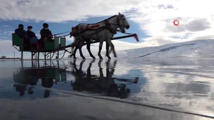 Çıldır Gölü'nde atlı kızak sezonu başladı
