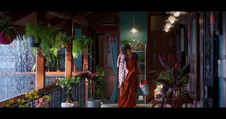 Chhalaang Care Ni Karda  Rajkummar R Nushrratt B  Yo Yo Honey Singh Alfaaz Hommie Dilliwala_480p