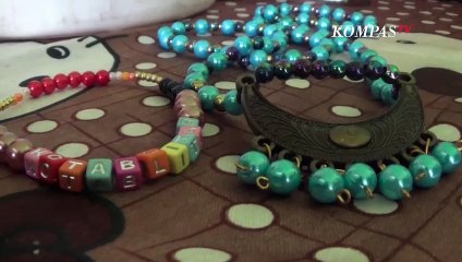 Gelang Cantik Buatan Difabel Asal Blitar