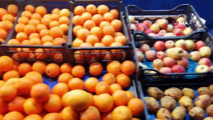 İstanbul’da esnafı şaşırtan mandalina ve ıspanak hırsızlığı kamerada