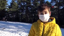 Çocuklar pandeminin stresini Kafkasör Yaylası'nda kar topu oynayarak atıyor
