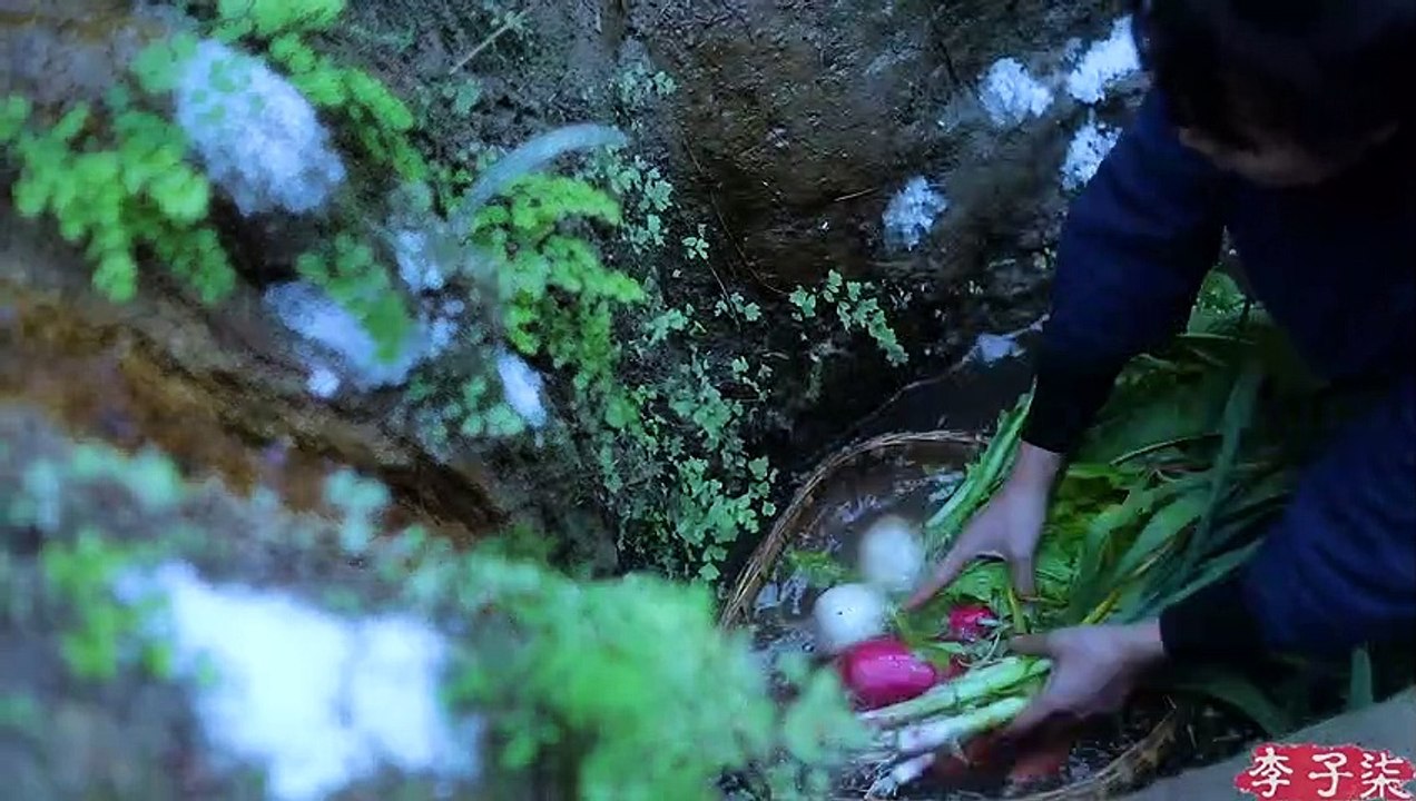 라바 죽-진한 향이 젓가락에 달라 붙습니다