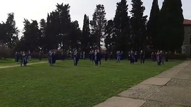 Boğaziçili akademisyenler, rektörlük binasına sırtlarını bir kez daha döndüler