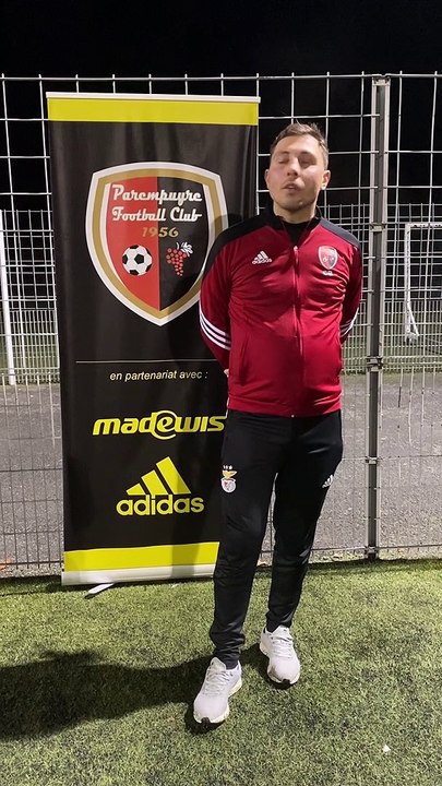 L'INTERVIEW EN VIDÉO DES COACHS(CRISTI BIZIM COACH U15 ET JOUEUR SÉNIOR)