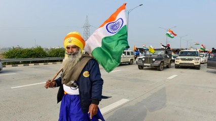 Farmers rallying on tractors, see Delhi Border's condition