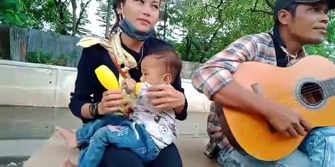 Pengamen viral enak banget suaranya