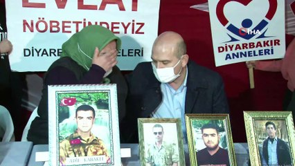 İçişleri Bakanı Soylu, HDP önünde evlatlarının yolunu gözleyen alilerle buluştu