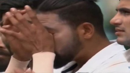 Image of the day: Siraj breaks down in tears during national anthem ahead of Sydney Test
