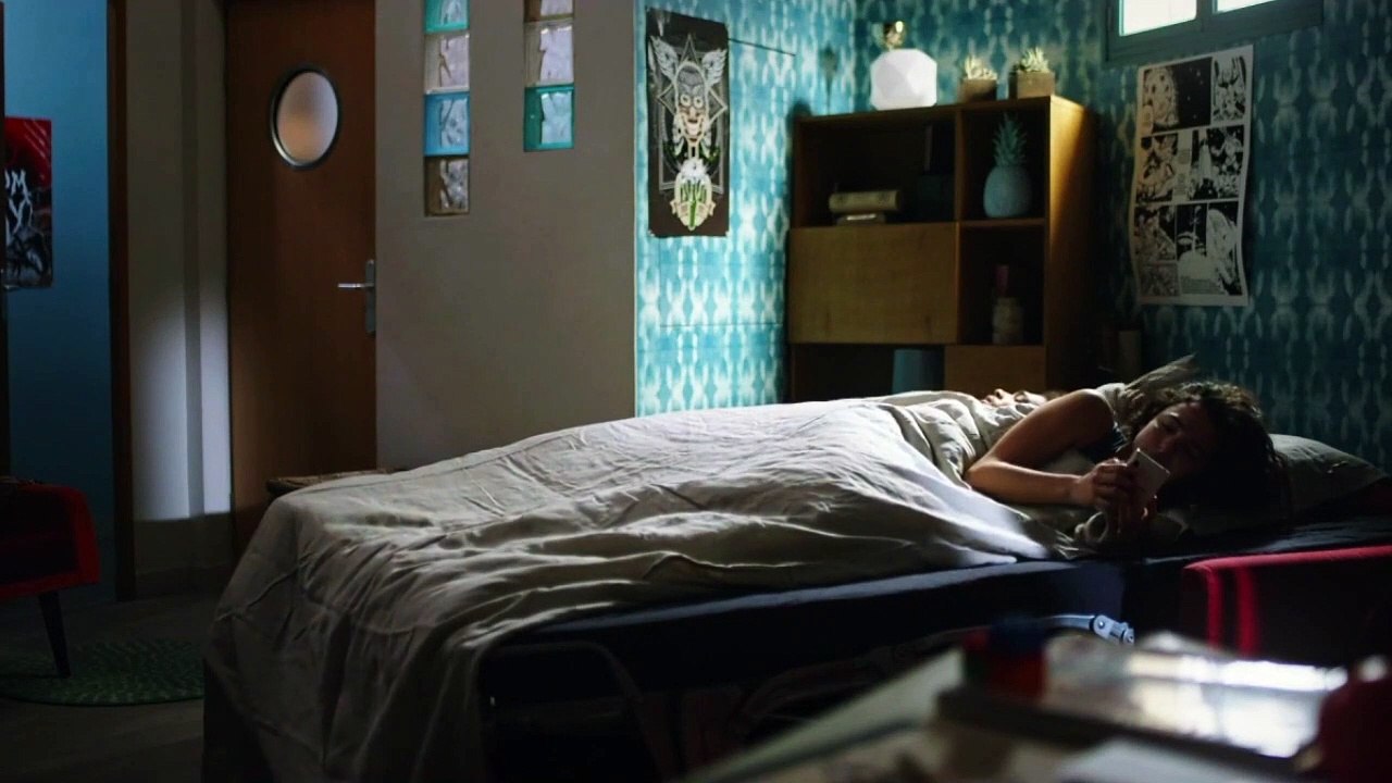 Plus belle la vie : Mathis rejette Emma