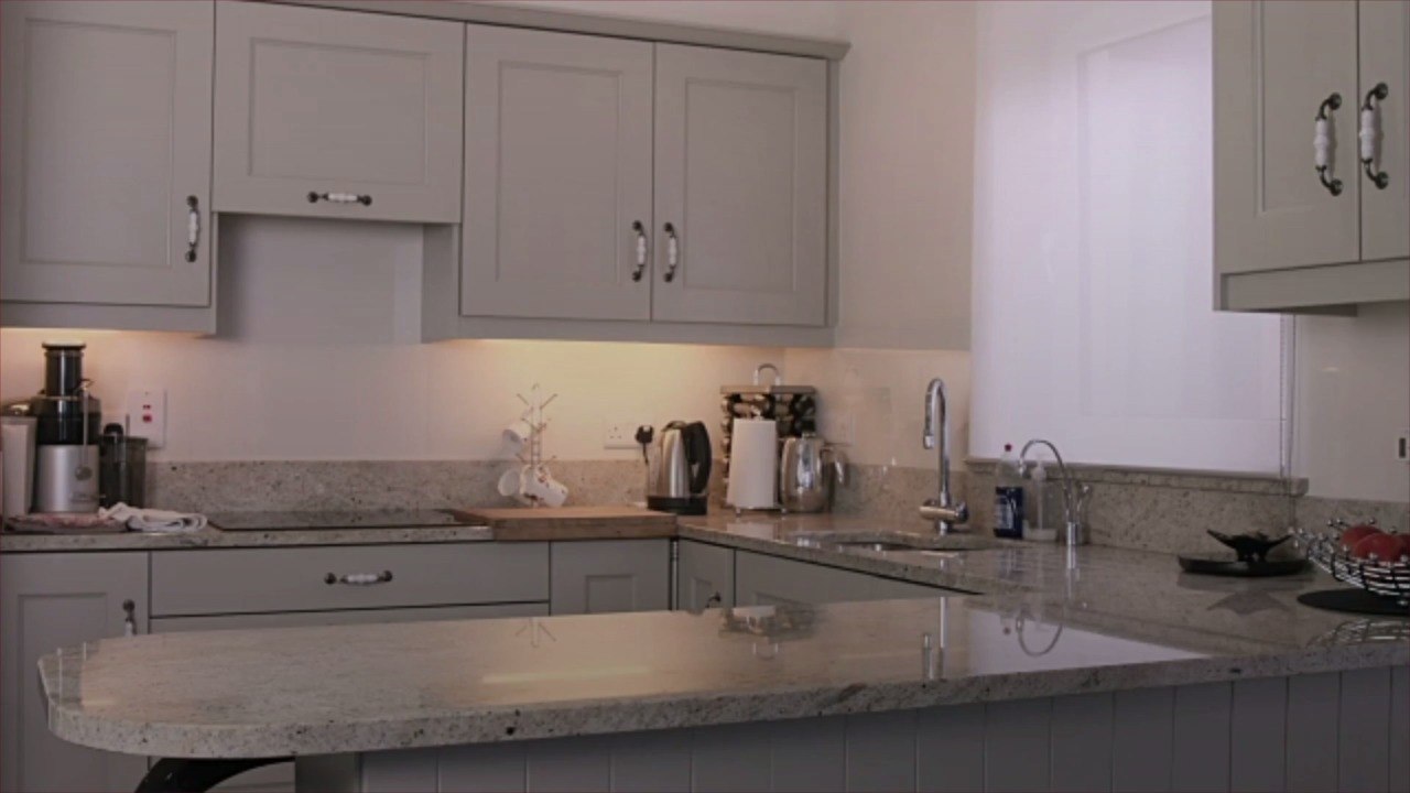 The Best Way to Refresh Your Kitchen Without the Paint Buckets? Update Your Cabinet Hardware