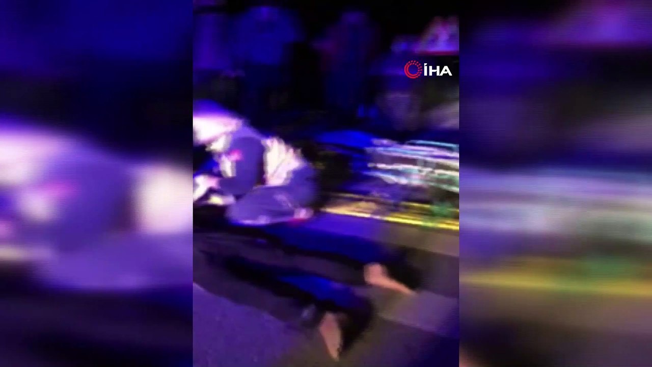 Bodrum’da yolun karşısına geçmeye çalışan gence otomobil çarptı: 1 ağır yaralı