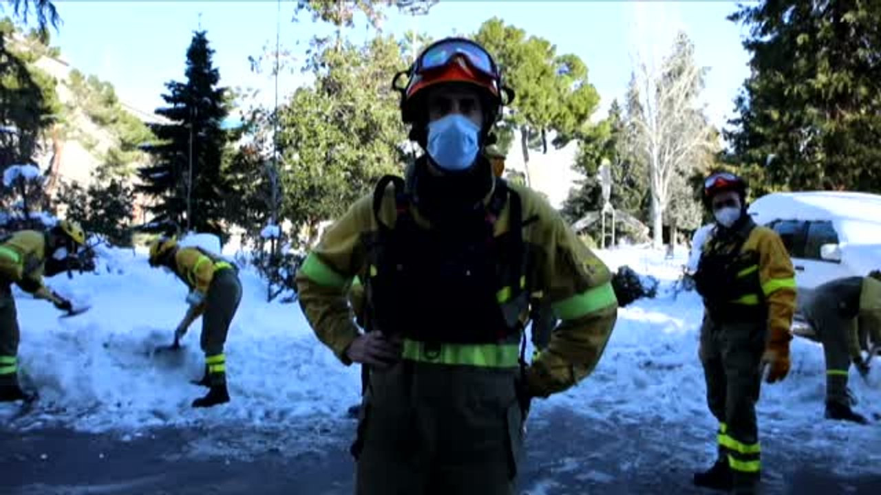 Las brigadas forestales de Castilla y León vienen a Madrid a retirar nieve