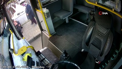 Şoförden 'İnsanlık ölmemiş' dedirten hareket...Görmezden gelmedi, yardımına koştu