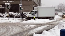 Nach heftigen Schneefällen - hohes Lawinenrisiko in der Schweiz
