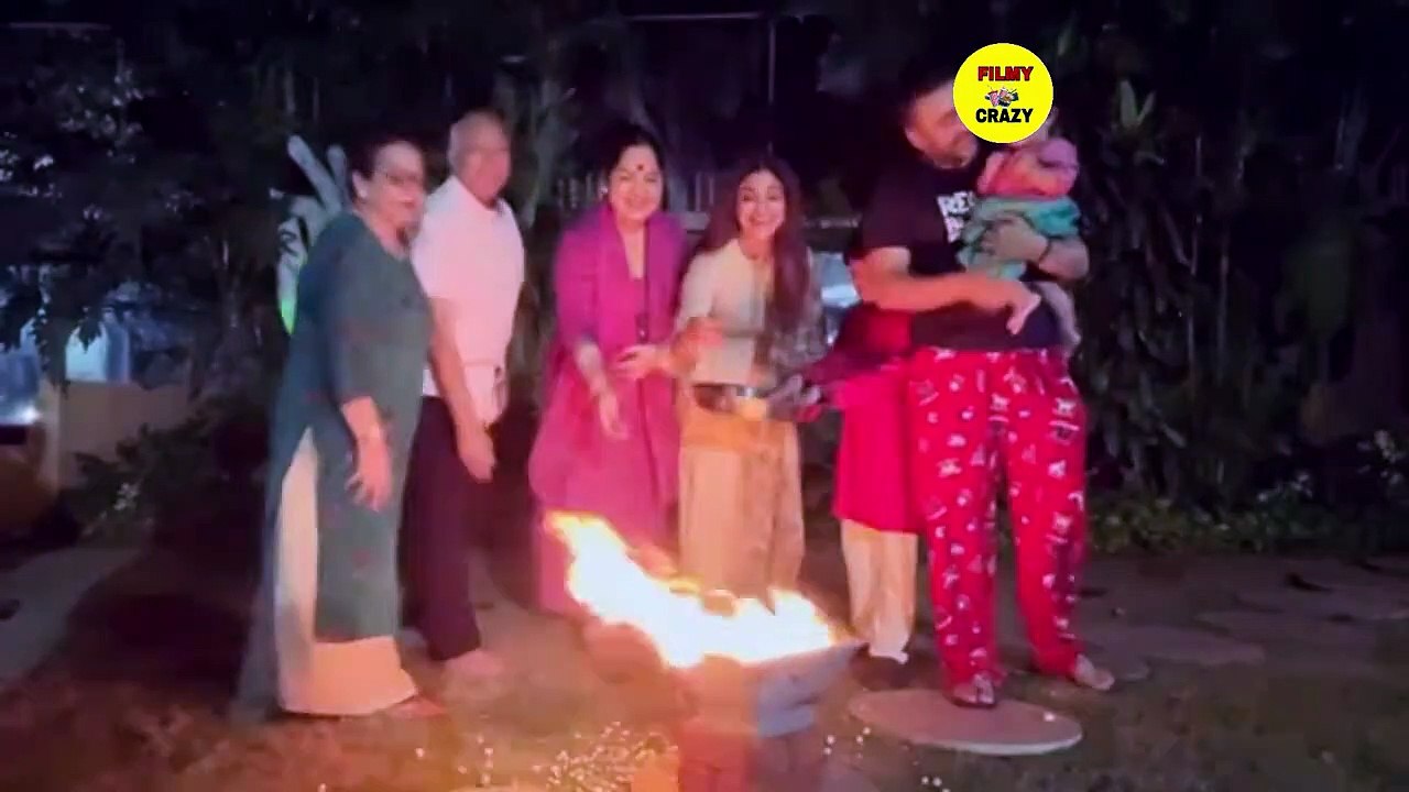 Shilpa Shetty Funniest Dance with her Sister Shamita Shetty on Lohri Celebration - Sisters Love - YouTube