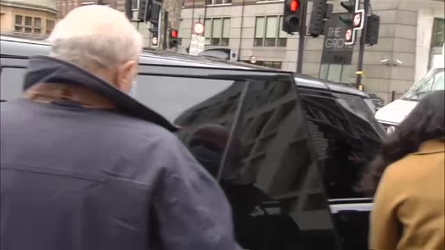 Corinna testifica a favor de Villarejo e insiste en que recibió amenazas del rey emérito a través de Sanz Roldán