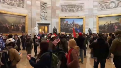 صدمة وغضب وتساؤلات بعد اقتحام أنصار الرئيس ترامب مقر الكونغرس