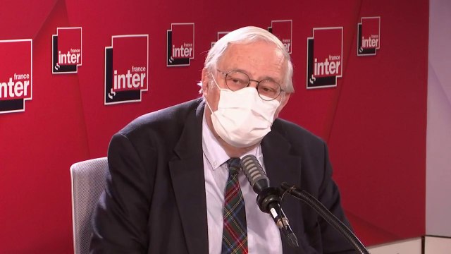 Bertrand Badie : Les réseaux sociaux sont par excellence l'antithèse rêvée aux institutions. C'est un instrument non seulement populiste mais de mobilisation sociale tout à fait extraordinaire.
