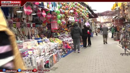 İzmir Büyükşehir Belediye binası boşaltıldı esnafın işi azaldı