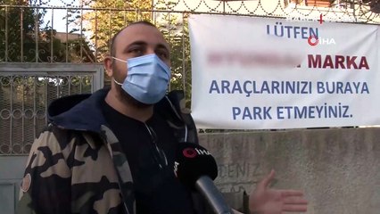 Başına gelenlerden sonra evinin önüne bu yazıyı astı! Görenler dönüp bir daha bakıyor