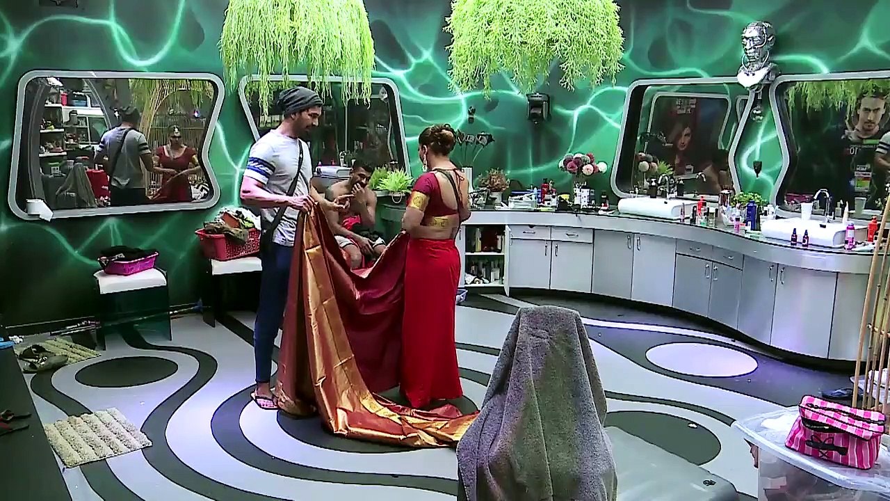 Bigg_Boss_S14_Sneak_Peak_-_Rakhi's demand to Abhinav_-_8th_January_2021