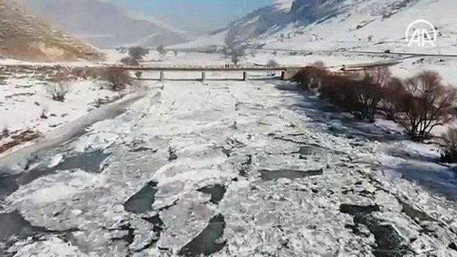 Murat Nehri buz tuttu