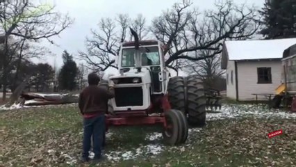 Winter Cold engine tractors start up.