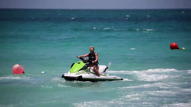 El padre de Britney Spears anuncia que deja de ser su tutor tras 13 años