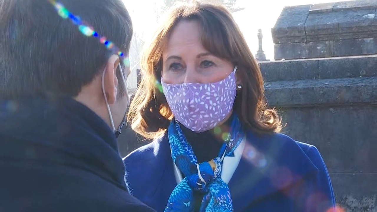 Le bref échange entre Ségolène Royal et Emmanuel Macron