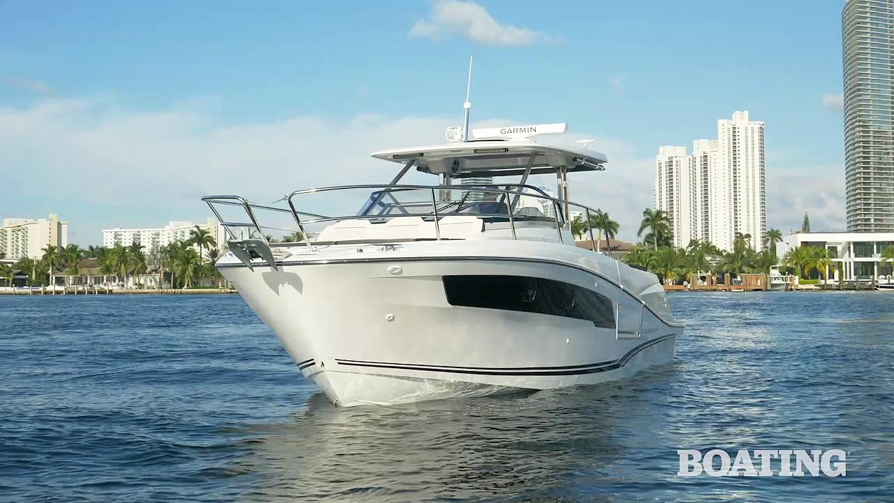 Boat Test: Jeanneau Leader 10.5 S2