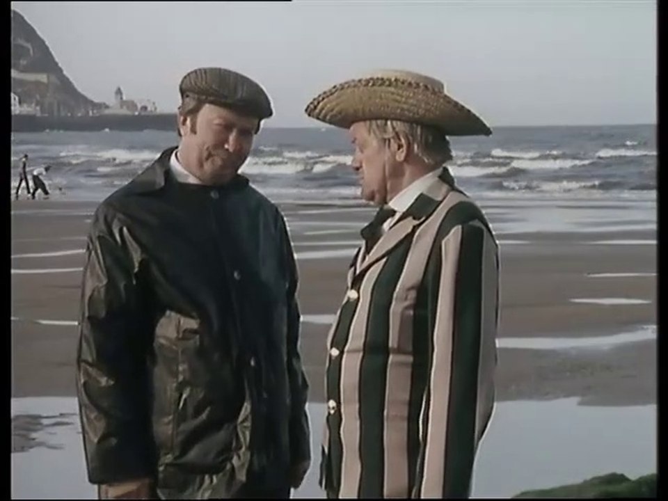 Last Of The Summer Wine S3/E3 "The Great Boarding-House Bathroom Caper "  Bill Owen • Peter Sallis • Brian Wilde • Kathy Staff