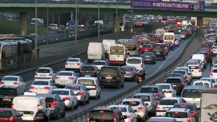 Kısıtlama öncesi trafik durma noktasına geldi