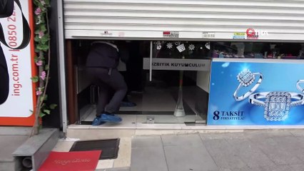 Çekmeköy’de kuyumcuda silahlı maskeli soygun