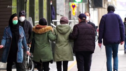 Líder iraní prohíbe importar vacunas estadounidenses y británicas contra covid