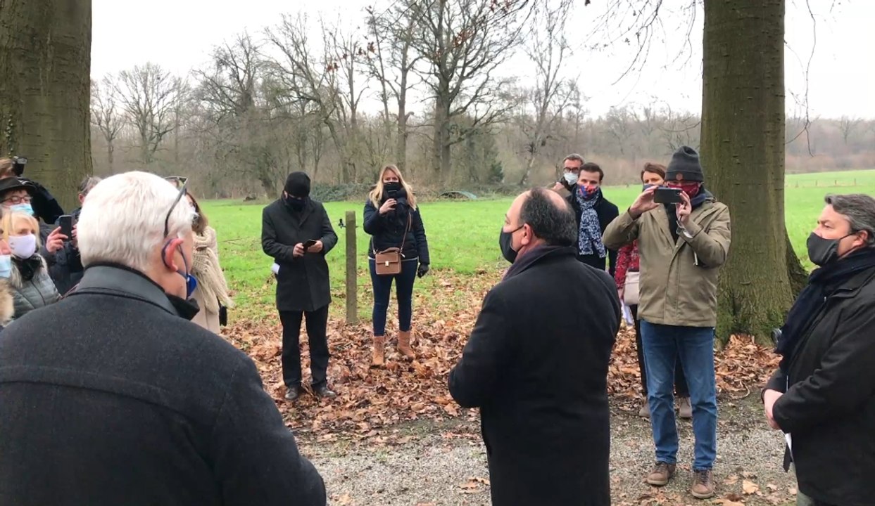 Willy Borsus à la rencontre des citoyens concernant le projet de la Boucle du Hainaut