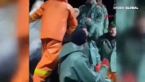 Balıkçıların ağına dev 'ay balığı' takıldı