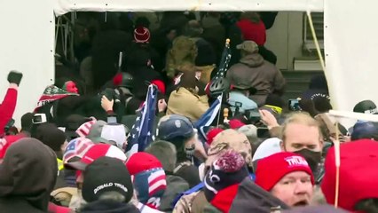 Presidente de México denuncia "prepotencia" de Facebook al bloquear cuentas de Trump