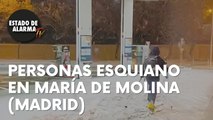 PERSONAS ESQUIANDO en MARIA DE MOLINA (Madrid)