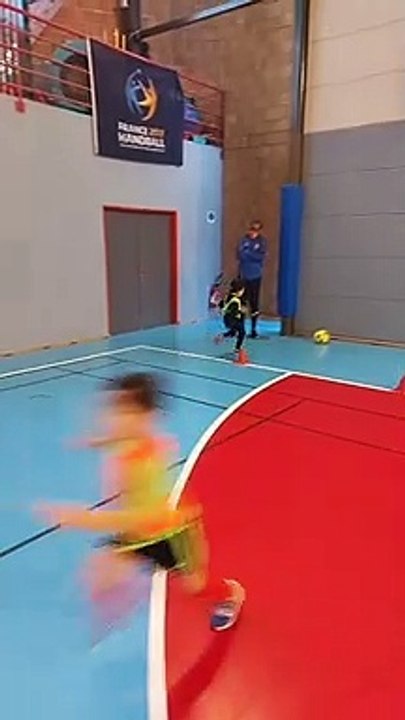 Premier entrainement au gymnase pour nos U6U7