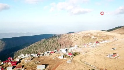 Bin 830 rakımlı yayla adını aldığı kar yağışına hasret kaldı