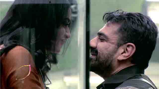 Bigg Boss 14 Promo: Pavitra Punia को देख Emotional हुए Eijaz khan | FilmiBeat