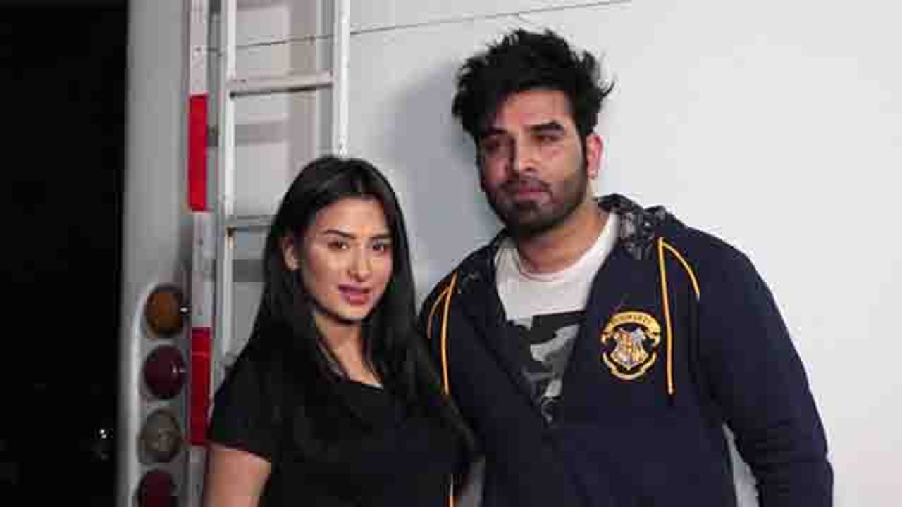 Bigg Boss 14: Mahira Sharma and Paras Chhabra Spotted outside BiggBoss house | FilmiBeat