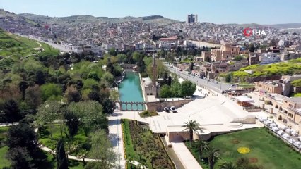 Şanlıurfa'da cadde sokak ve meydanlar boş kaldı