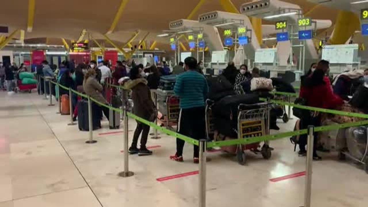 Caos en Barajas por la cancelación de vuelos debido al temporal de nieve