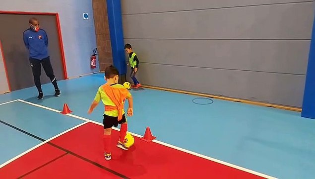 Premier entrainement au gymnase pour nos U6U7