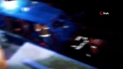 - Endonezya'da radardan çıkan yolcu uçağı düştü